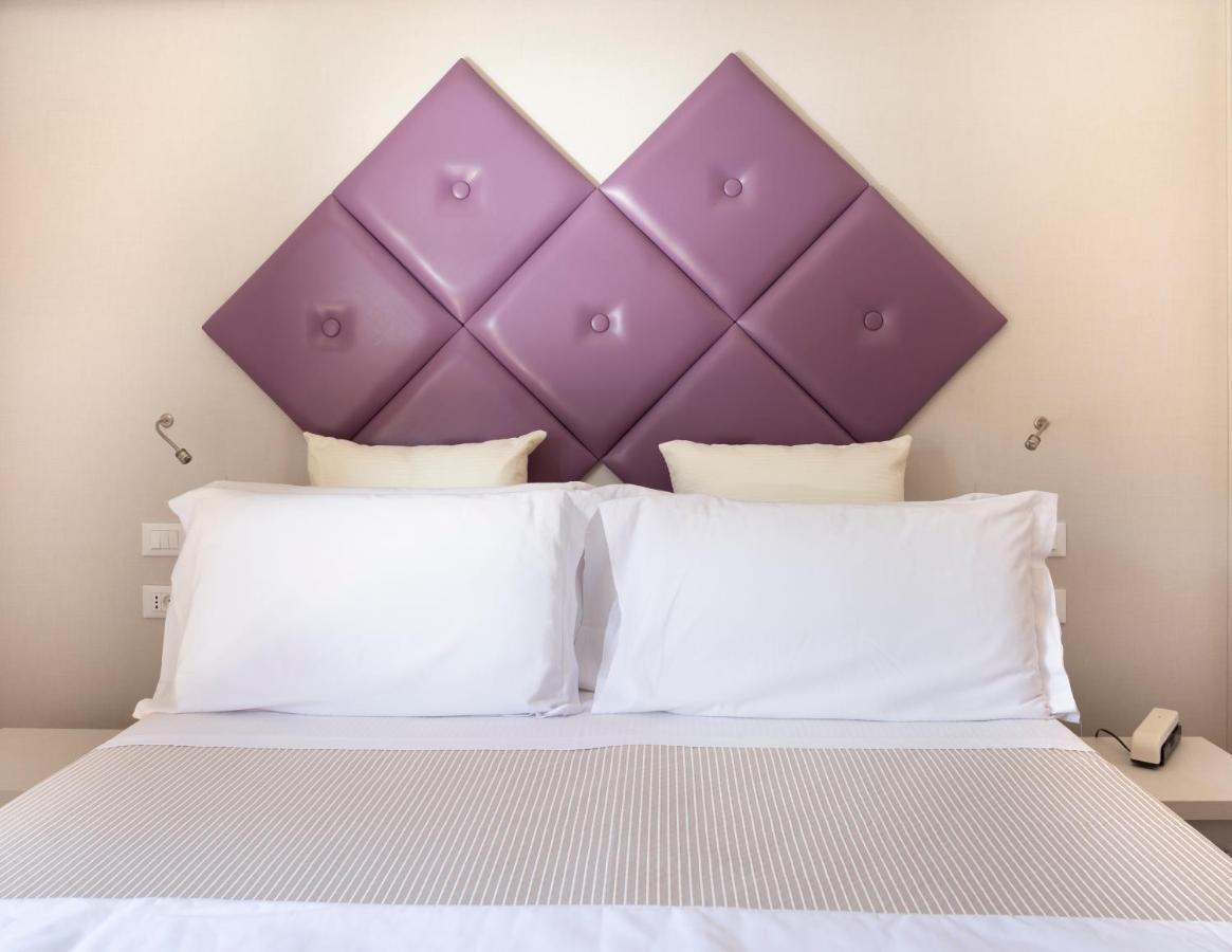Hotel Castellucci Белларія-Іджеа-Марина Екстер'єр фото